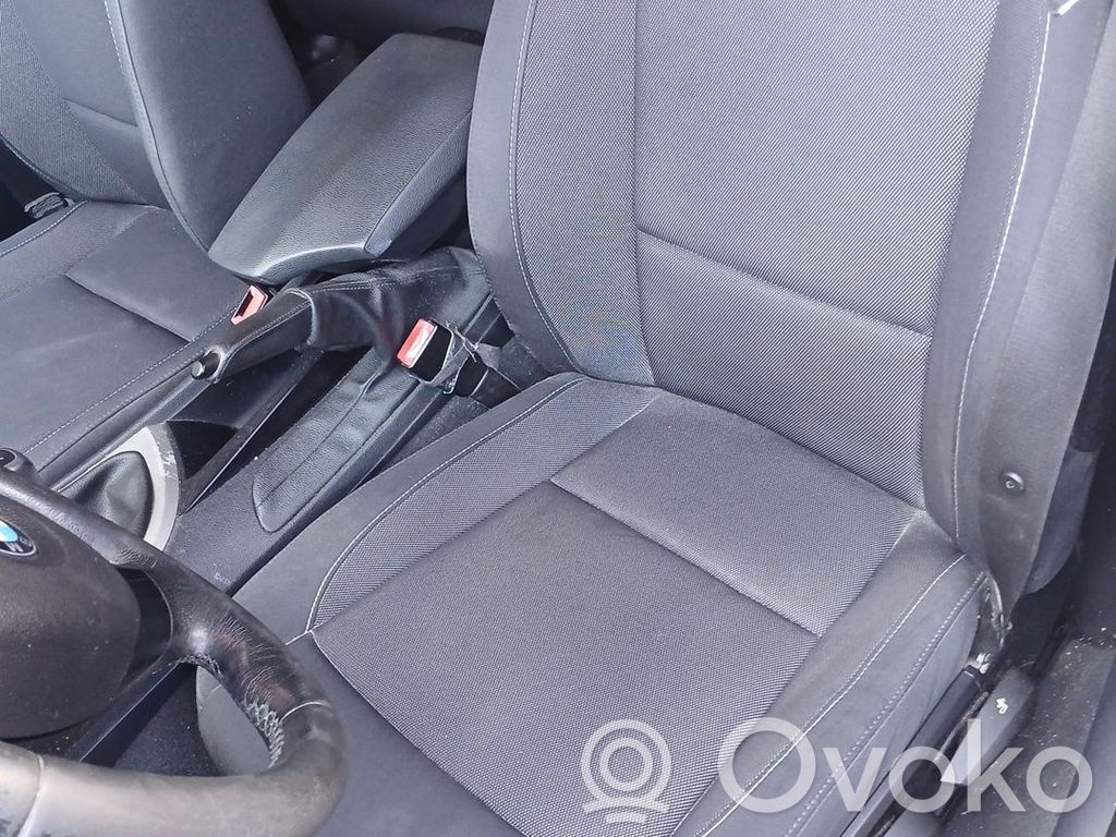 Asiento delantero del conductor
