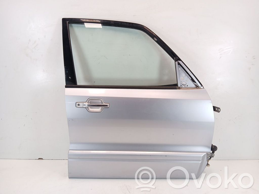 Mitsubishi Montero Puerta delantera 