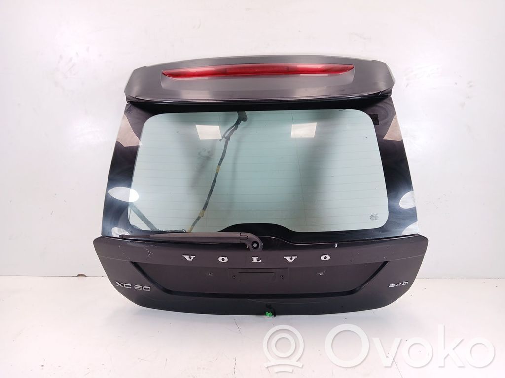 Volvo XC60 Takaovi 