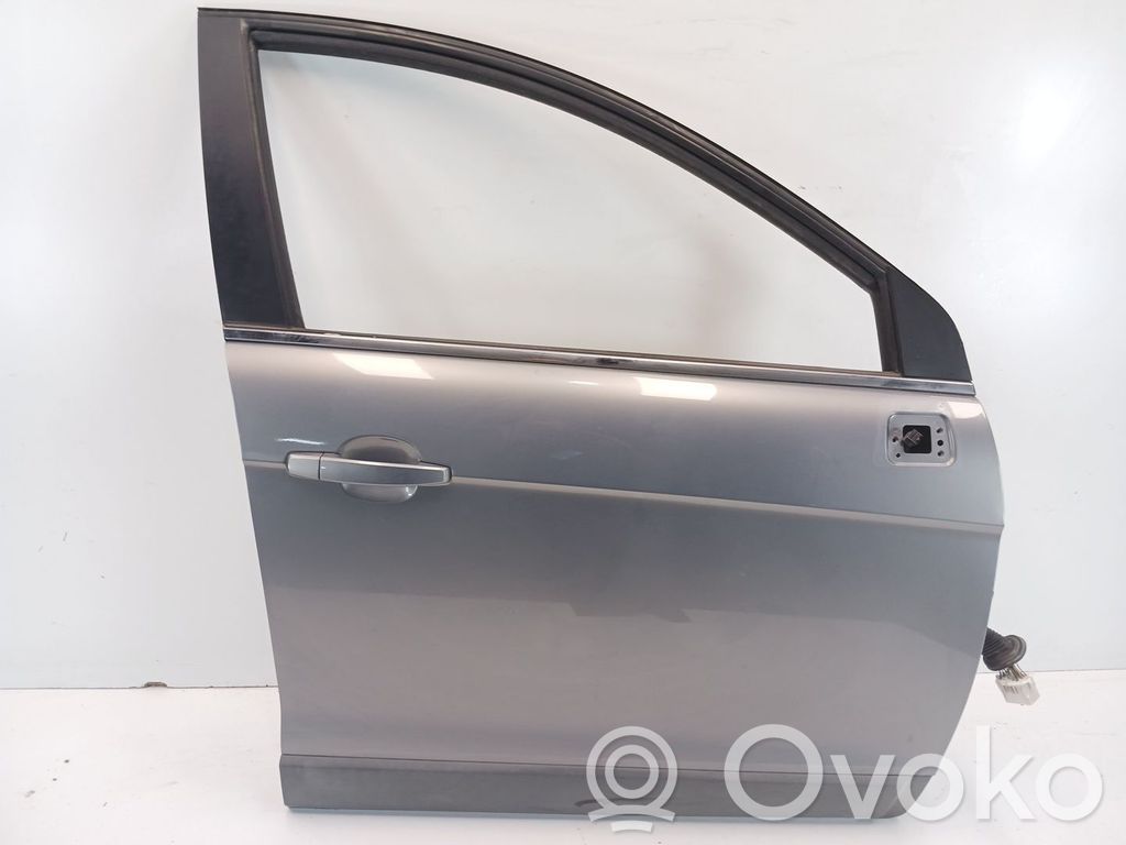 Chevrolet Captiva Front door 
