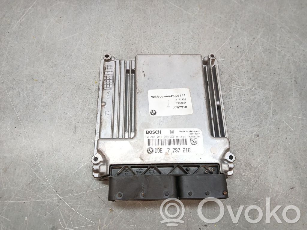 Moottorin ohjainlaite/moduuli   0281011964