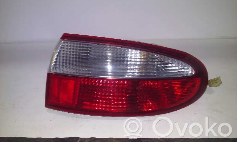Rear/tail lights   3P