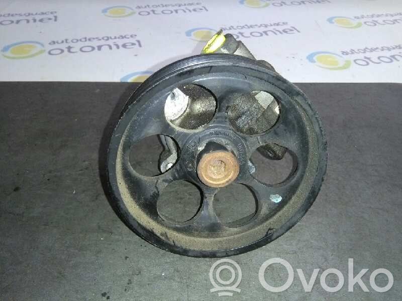 Renault Laguna II Power steering pump 