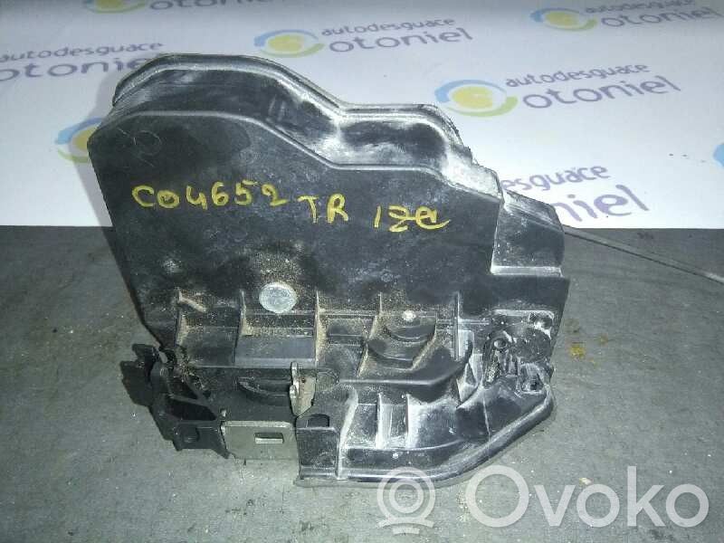 Rear door lock   7PIN