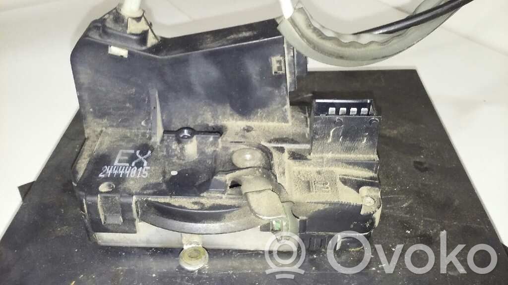 Opel Astra G Front door lock 