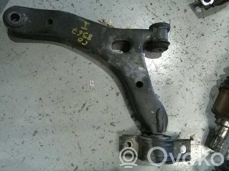 Brazo de suspensión delantero