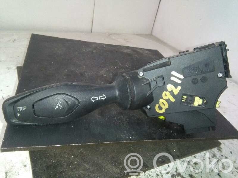 Ford Fiesta Suuntavilkun vipu 