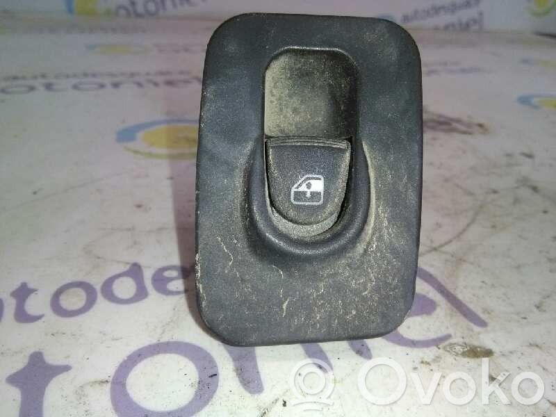 Toyota Auris 150 Electric window control switch 