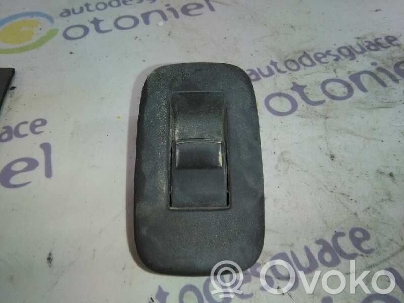 Lancia Ypsilon Electric window control switch 