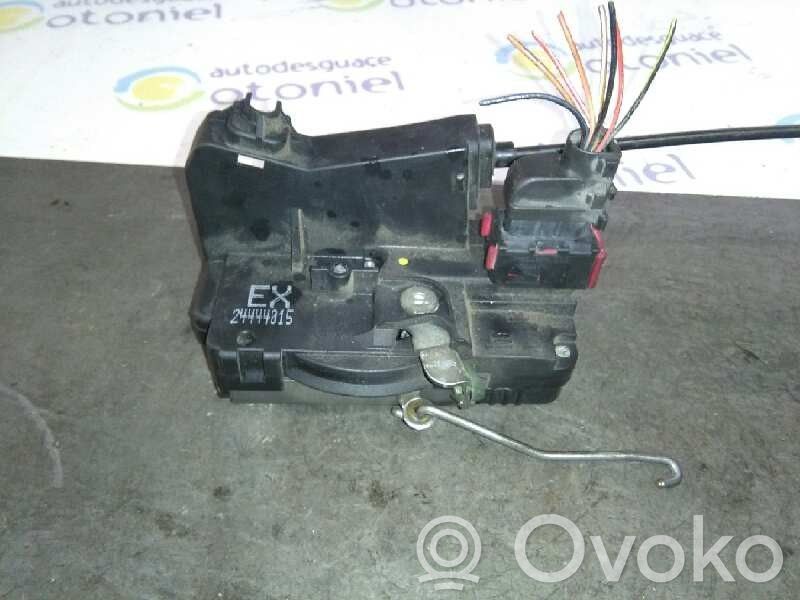 Opel Astra G Front door lock 
