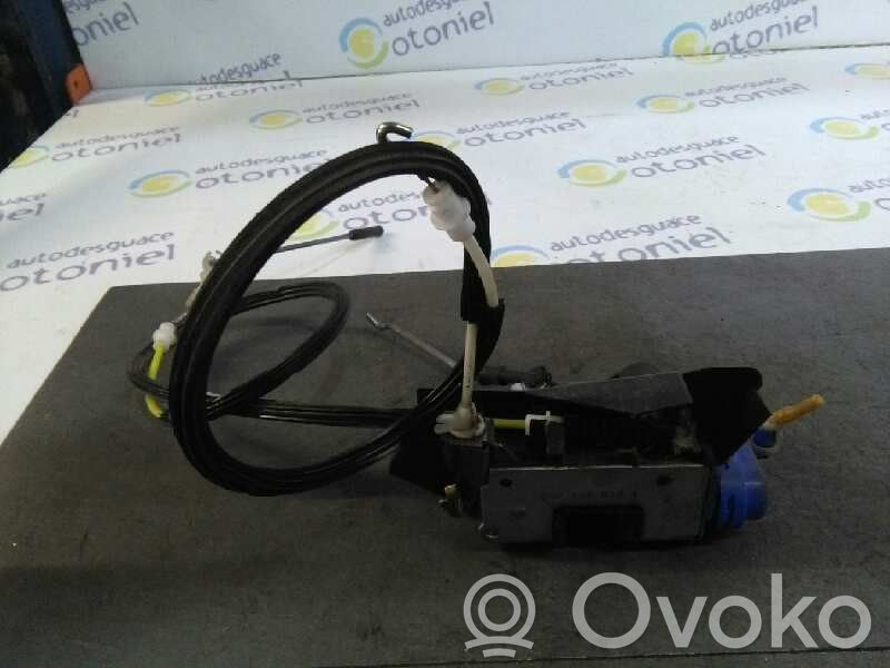 Cerradura de puerta trasera   8D0839016A