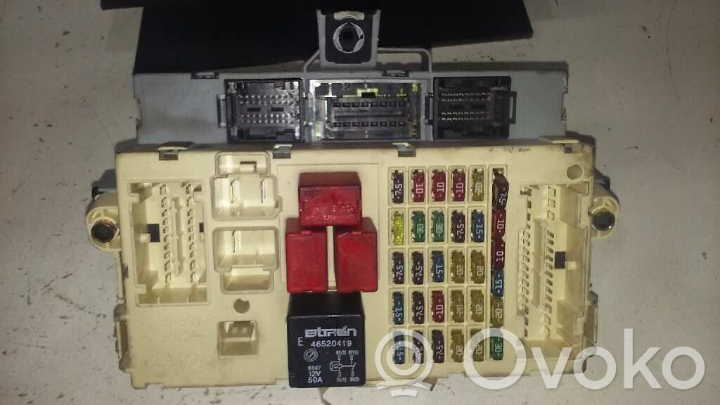 Fiat Stilo Unidad de control del BSM 