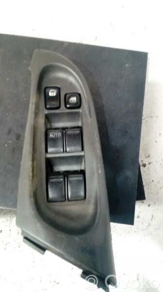 Nissan Almera N16 Interruptor del elevalunas eléctrico 