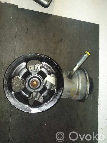 Toyota Yaris Vairo stiprintuvo siurblys 