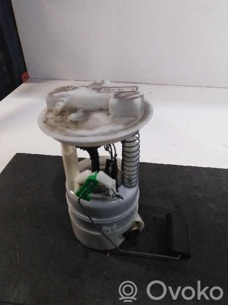 Renault Clio III Pompa carburante immersa