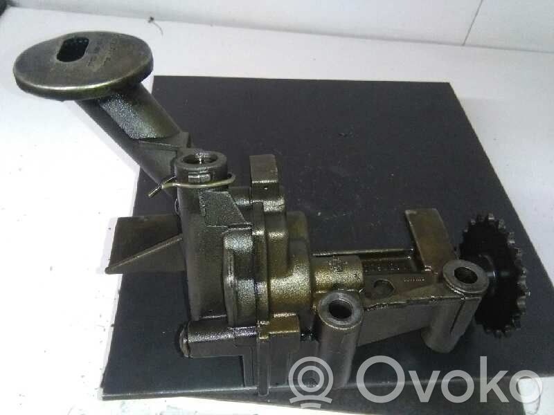 Bomba de aceite   7700600252