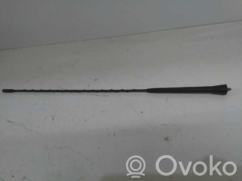 Radio antena
