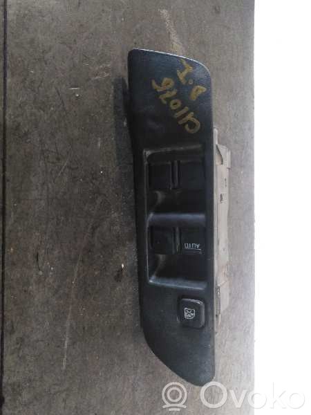 Nissan Primera Electric window control switch 