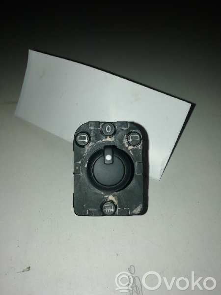 Audi Q2 - Wing mirror switch 