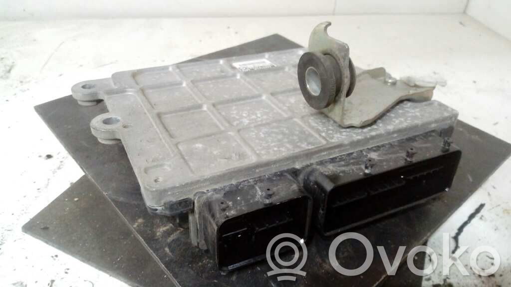 Toyota iQ Engine control unit/module 