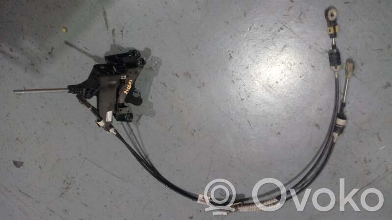 Ford Fiesta Pavarų perjungimo traukė 