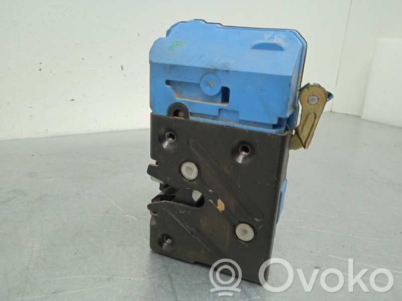Volvo XC90 Front door lock 