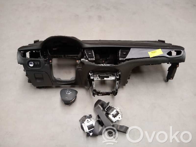 Opel Astra K Oro pagalvių komplektas 