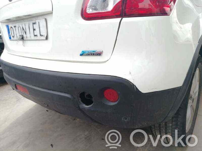 Nissan Qashqai Zderzak tylny 