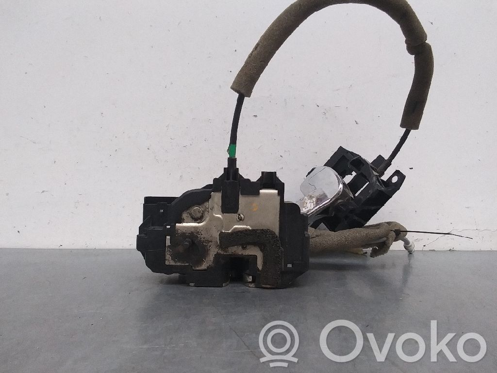 Nissan Qashqai Zamek drzwi tylnych 