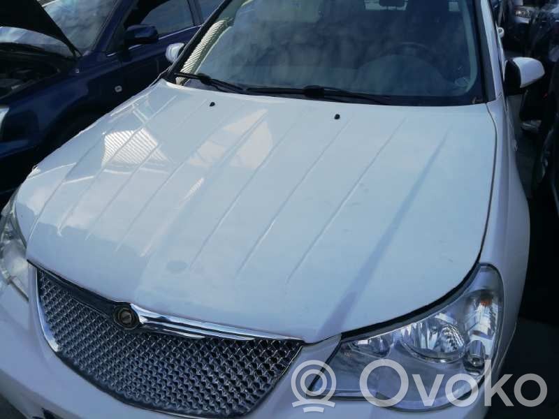 Chrysler Sebring (JS) Konepelti 