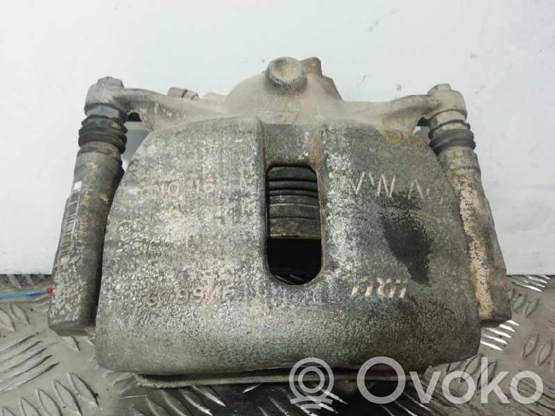 Etujarrusatula   5Q0106DQ,TRW