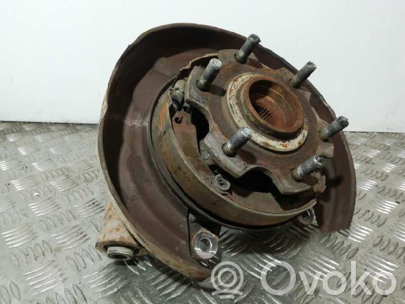 Mitsubishi Montero Achsschenkel hinten 