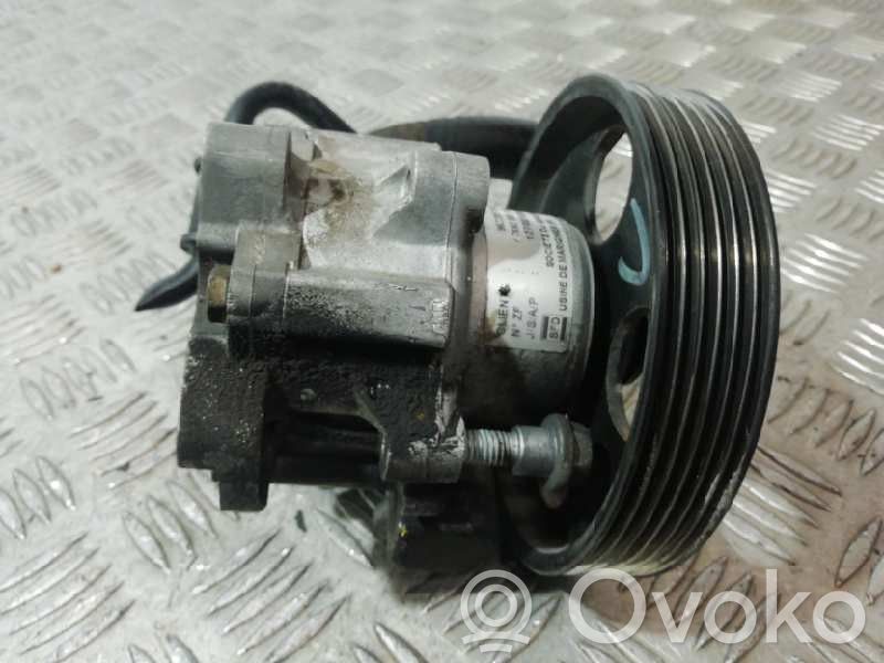 Peugeot 406 Power steering pump 