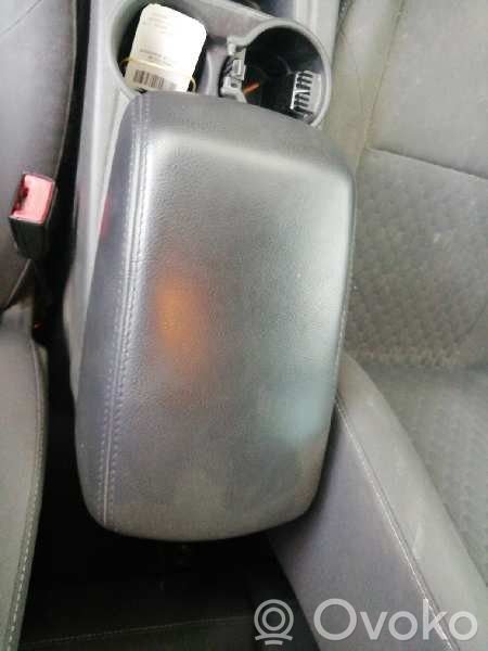 Ford Focus Armrest 