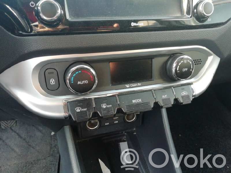 KIA Rio Climate control unit 