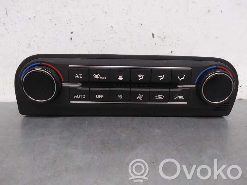 KIA Xceed Climate control unit 
