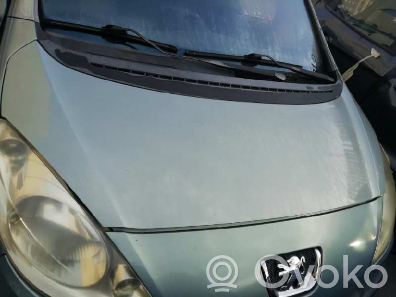 Couvercle, capot moteur