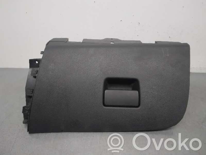 Opel Astra K Handschuhfach 