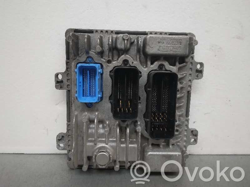 Opel Corsa E Variklio valdymo blokas 