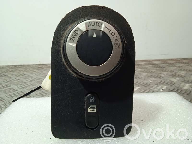 Nissan Qashqai+2 Engine control unit/module 