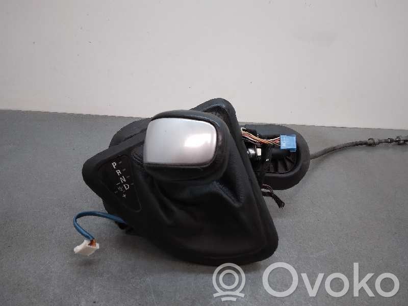 BMW 1 E81 E87 Pavarų perjungimo traukė 