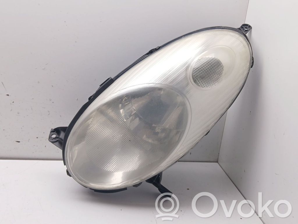 Nissan Micra Faro/fanale 