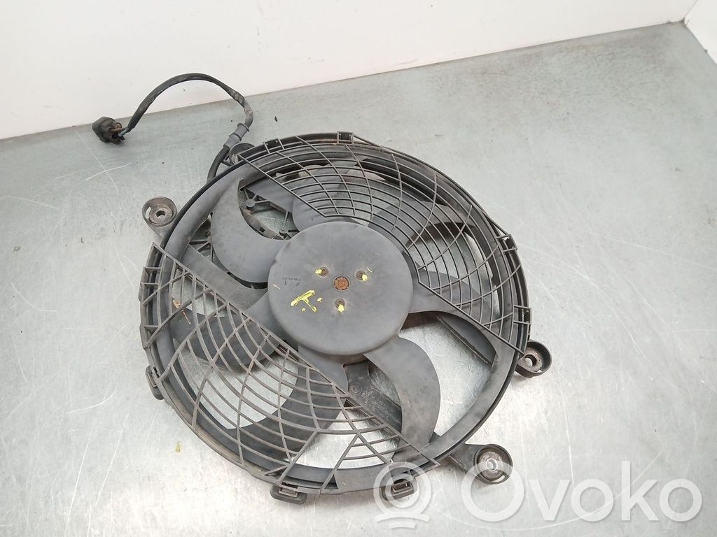 BMW 3 E46 Elektrisks radiatoru ventilators 