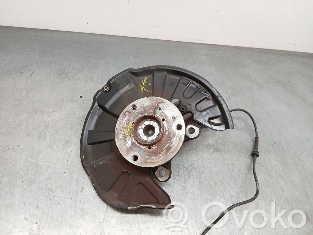 Smart ForTwo II Achsschenkel vorne 