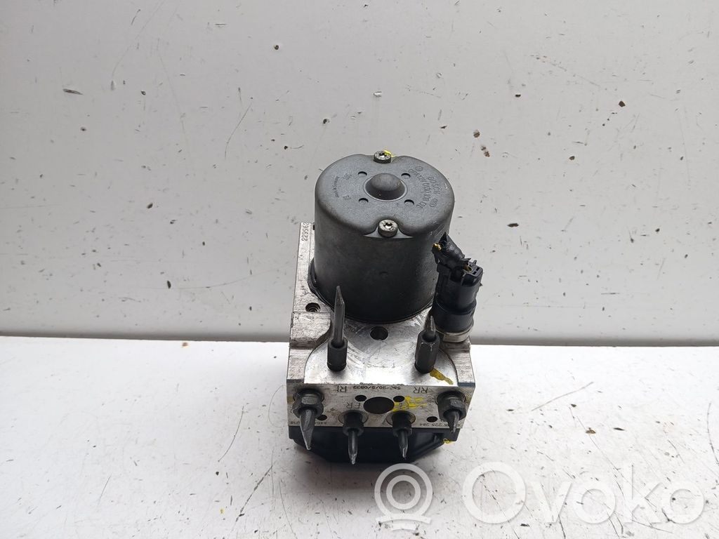 Toyota Corolla Verso E121 Bomba de ABS 
