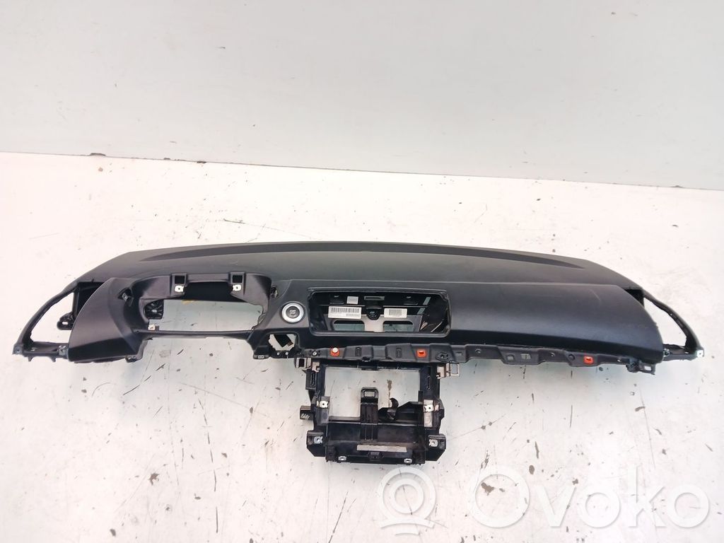 BMW 1 E81 E87 Tableau de bord 