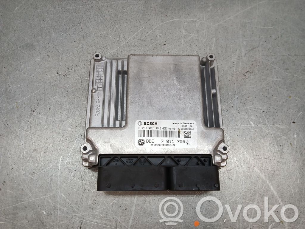 Unidad de control/módulo del motor   0281015043
