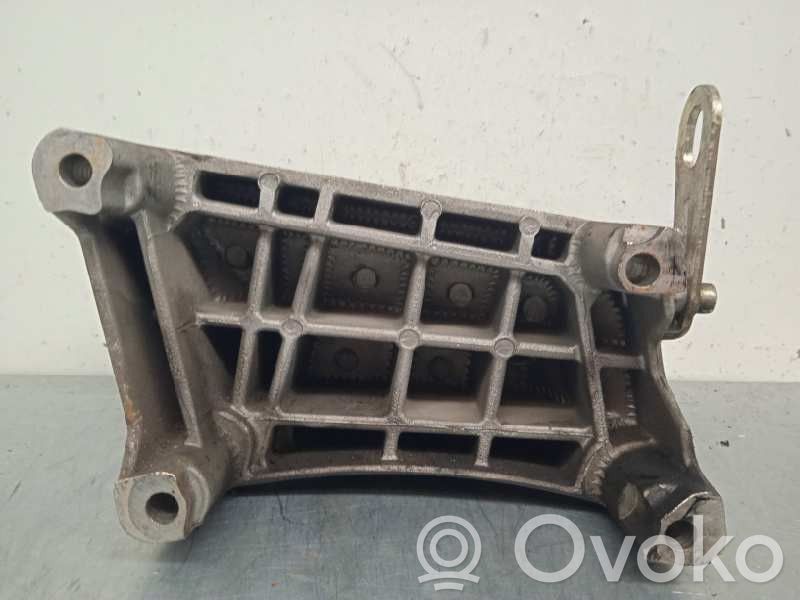 Engine mount bracket   55194807