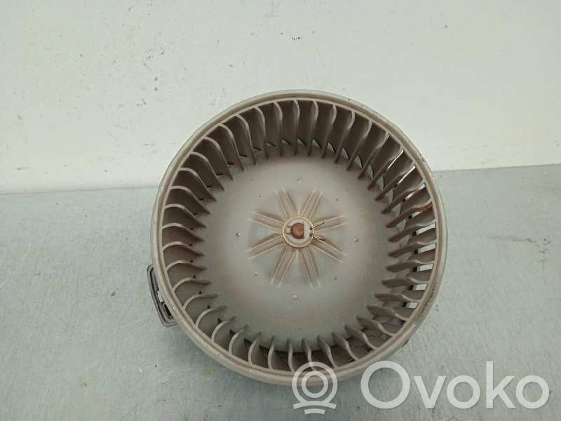 Toyota Yaris Mazā radiatora ventilators 