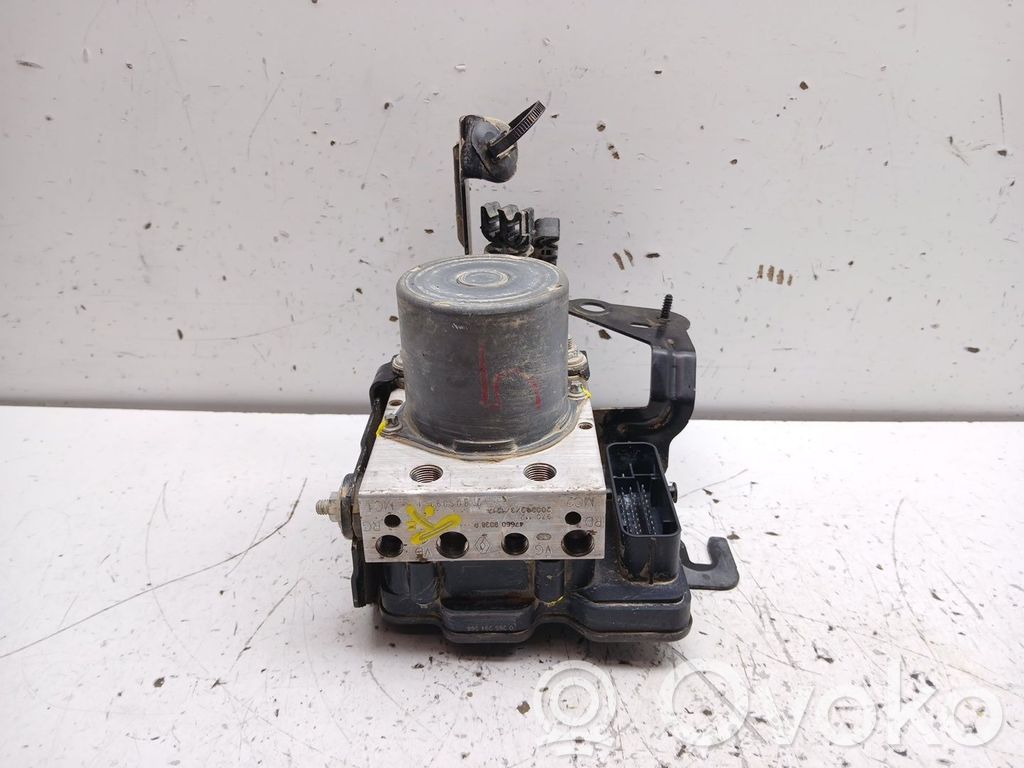 Renault Captur ABS bloks 